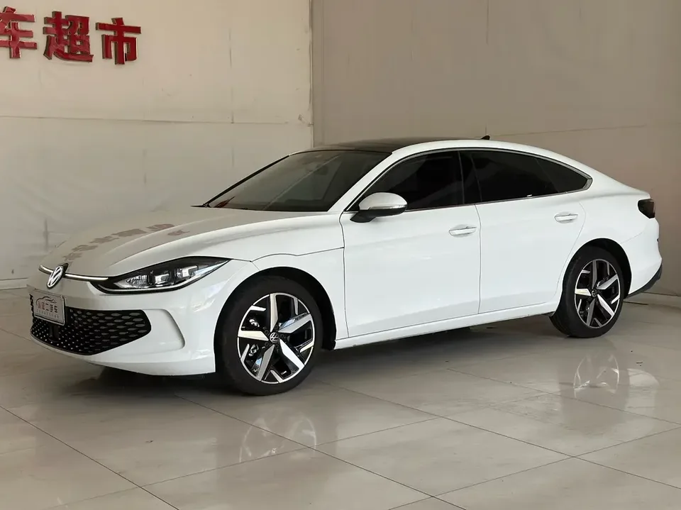 Volkswagen Lamando Lingdu 2025 Lingdu L 280TSI DSG Cool PLUS Edition 2025 — photo 1, buy with delivery to Moscow