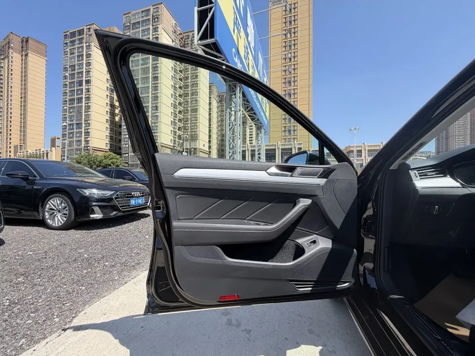 Volkswagen Magotan Magotan 2025 280TSI DSG Comfort Edition 2025 — thumbnail 5