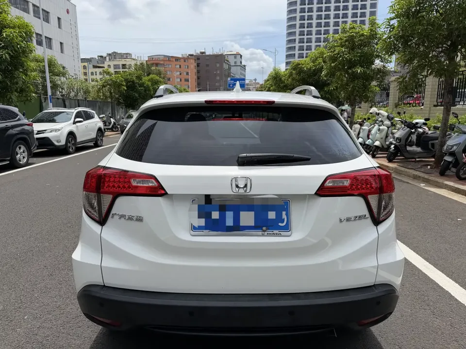 Honda VEZEL Binzhi 2022 1.5L CVT Elite Smart Edition 2022 — thumbnail 2