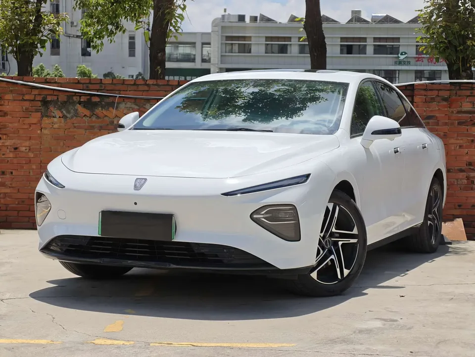 Roewe D7 EV Roewe D7 EV 2023 510 rear-wheel drive flagship version 2023 — photo 1, buy with delivery to Moscow