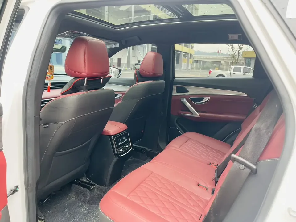 Jetour Jietu X70 PLUS Jietu X70 PLUS 2023 Ziqiang version 1.5T DCT Ziqiang PRO+ 5 seats 2023 — thumbnail 3