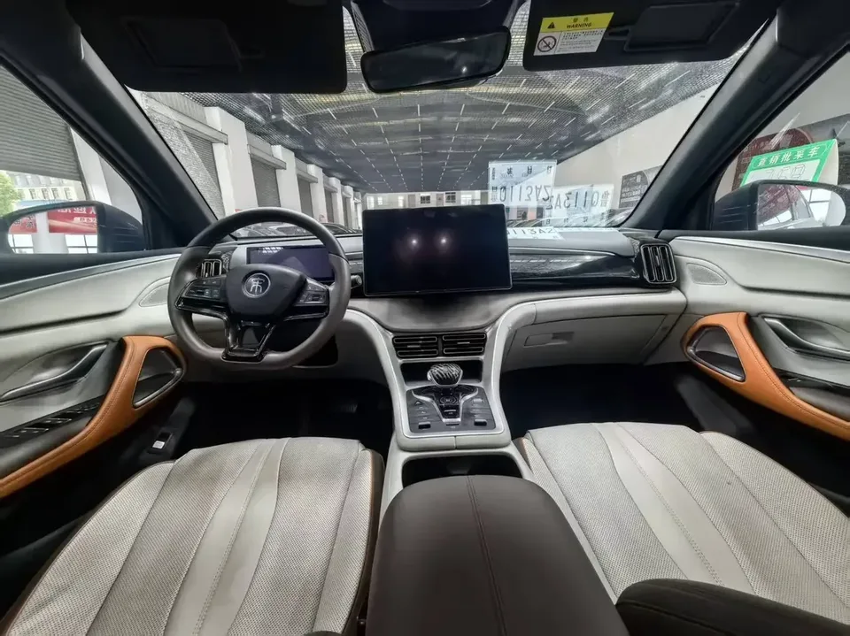 BYD Song Pro DM Song Pro DM 2023 DM-i Champion Edition 110km Excellence 2023 — миниатюра 4