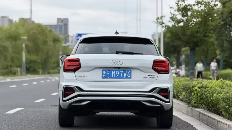 Audi Q2L Audi Q2L 2022 35 TFSI Stylish Dynamic 2023 — thumbnail 4
