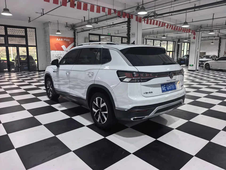 Volkswagen Tayron Tanyue 2023 280TSI 2WD Luxury Plus Advanced Edition 2023 — thumbnail 2