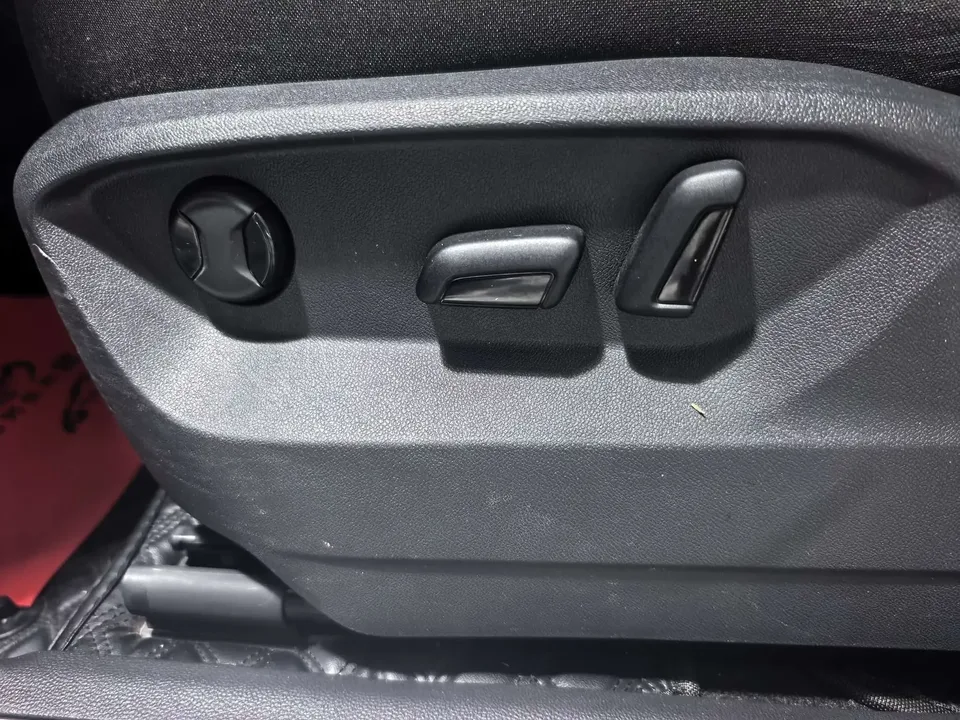 Volkswagen Tayron Tanyue 2023 280TSI 2WD Luxury Plus Advanced Edition 2023 — thumbnail 3