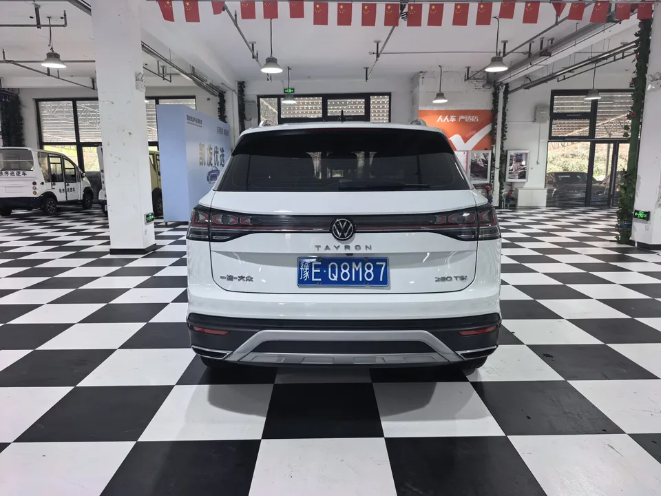 Volkswagen Tayron Tanyue 2023 280TSI 2WD Luxury Plus Advanced Edition 2023 — thumbnail 4