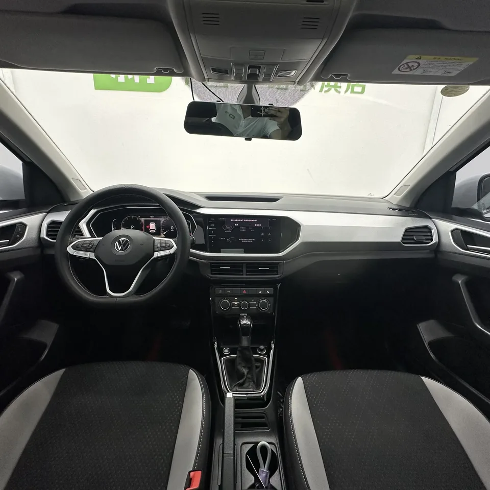 Volkswagen Explore the shadows Explore the shadows 2021 1.5L Automatic Joy-Link Edition 2022 — миниатюра 3