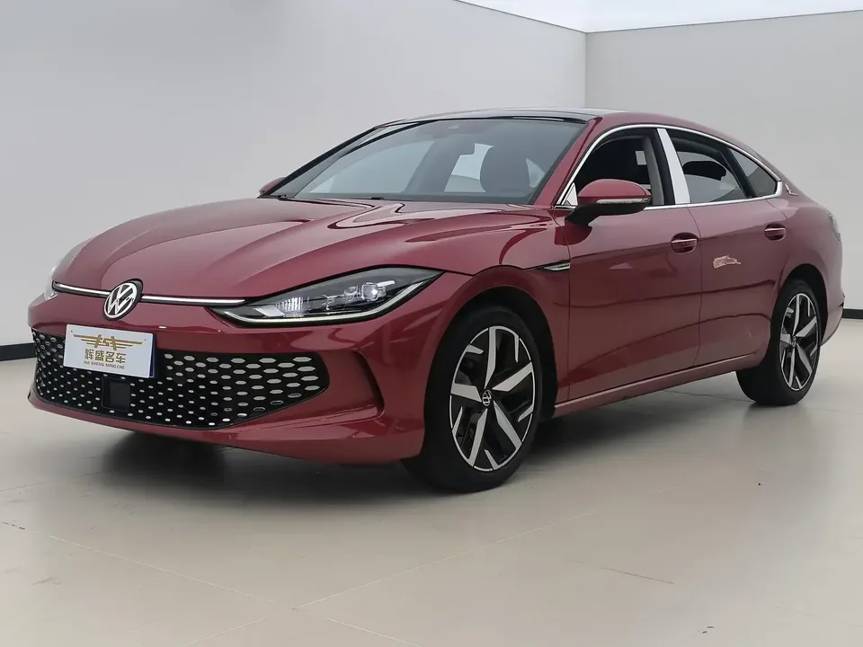 Volkswagen Lamando Lingdu 2023 Lingdu L 280TSI DSG Cool Edition 2023 — photo 1, buy with delivery to Moscow