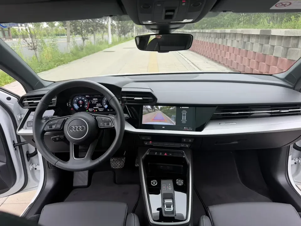 Audi A3 Audi A3 2022 Sportback 35 TFSI Stylish and sporty 2022 — thumbnail 5