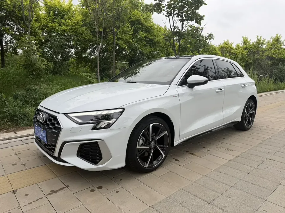 Audi A3 Audi A3 2022 Sportback 35 TFSI Stylish and sporty 2022 — photo 1, buy with delivery to Moscow