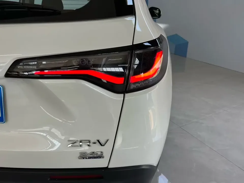 Honda ZR-V ZR-V Zhizai 2022 1.5T CVT Elite Edition 2023 — thumbnail 2