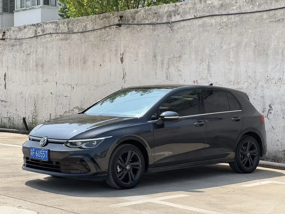 Volkswagen Golf golf 2021 280TSI DSG R-Line 2022 — photo 1, buy with delivery to Moscow