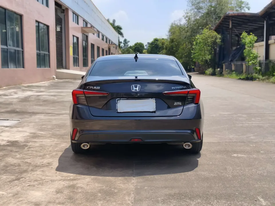 Honda Integra Style 2023 240TURBO CVT Tech Edition 2024 — thumbnail 2