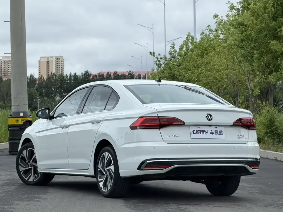 Volkswagen Bora Bora 2023 200TSI DSG Intelligent Driving PRO Edition 2022 — thumbnail 2