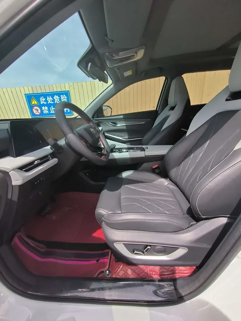 Changan CS75PLUS Changan CS75 PLUS 2024 The third generation champion version 1.5T automatic intelligent driving strong navigation 2024 — миниатюра 3
