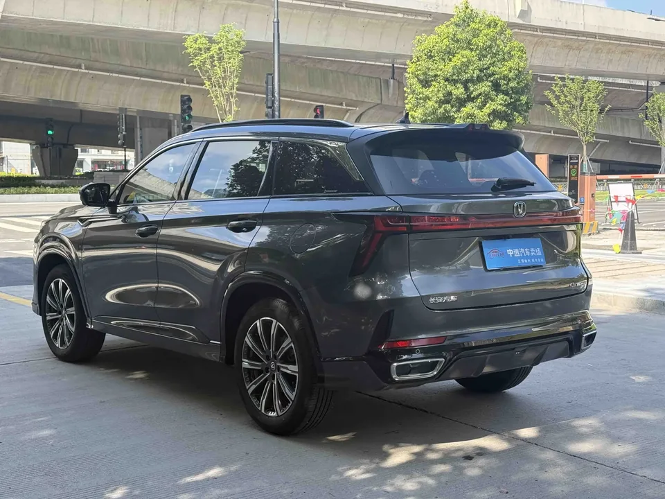 Changan CS75PLUS Changan CS75 PLUS 2024 The third generation champion version 1.5T automatic intelligent driving strong navigation 2024 — миниатюра 2