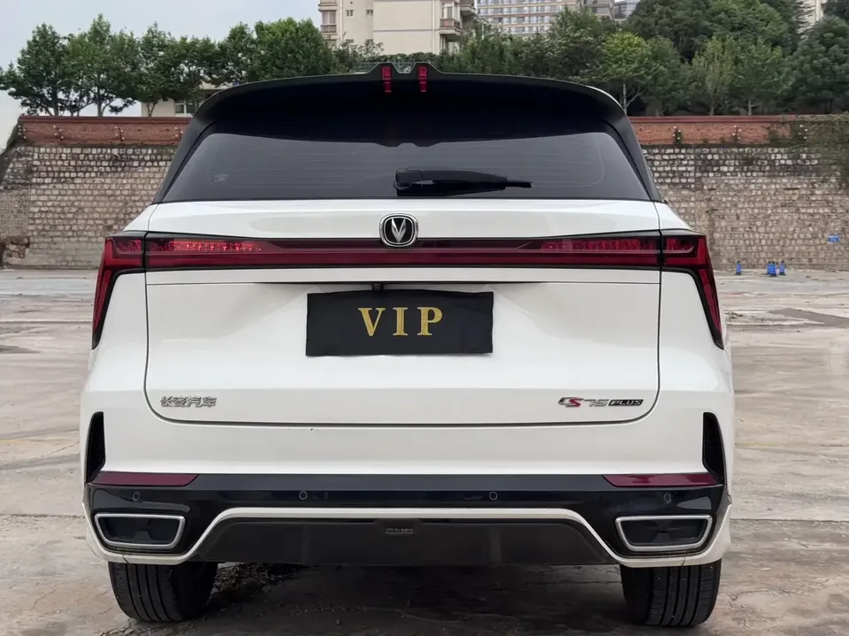Changan CS75PLUS Changan CS75 PLUS 2024 The third generation champion version 1.5T automatic intelligent driving strong navigation 2024 — thumbnail 2