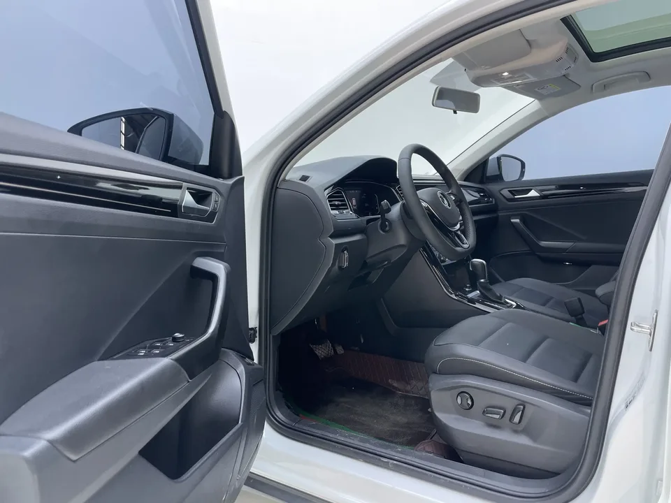 Volkswagen T-Roc TANG 2022 280TSI DSG 2WD Comfort PLUS 2022 — thumbnail 5