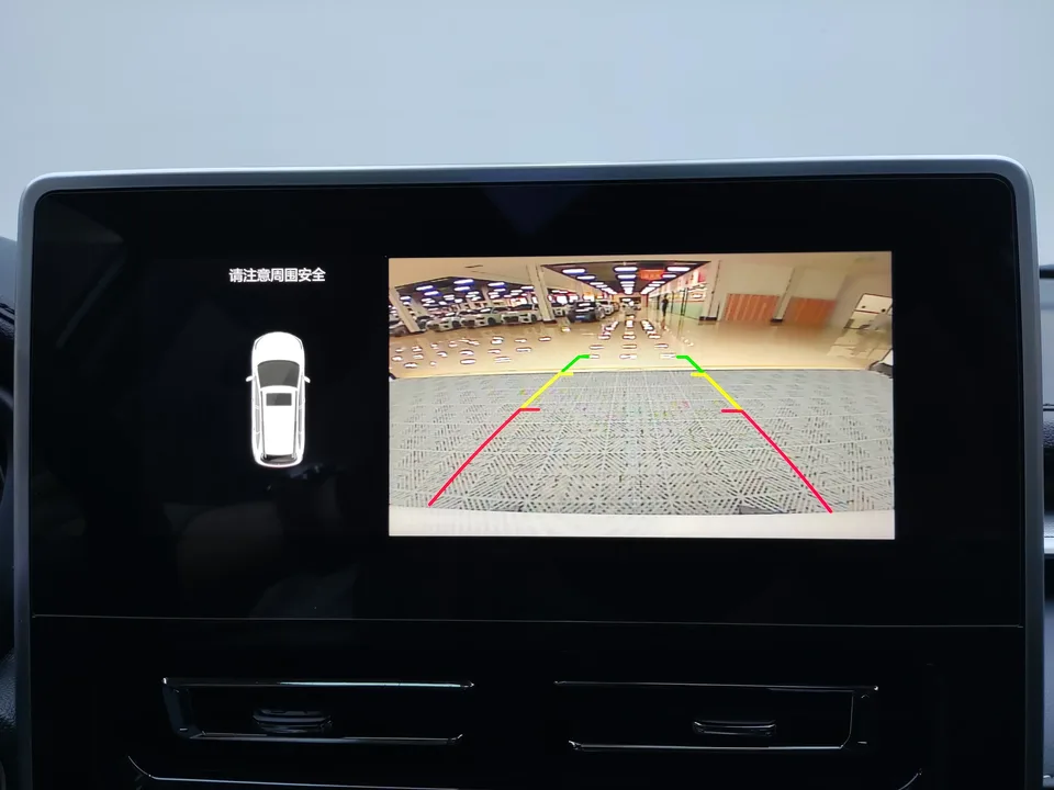 Haval M6 Haval M6 2023 PLUS 1.5T DCT Luxury Intelligent Connection 2023 — миниатюра 3