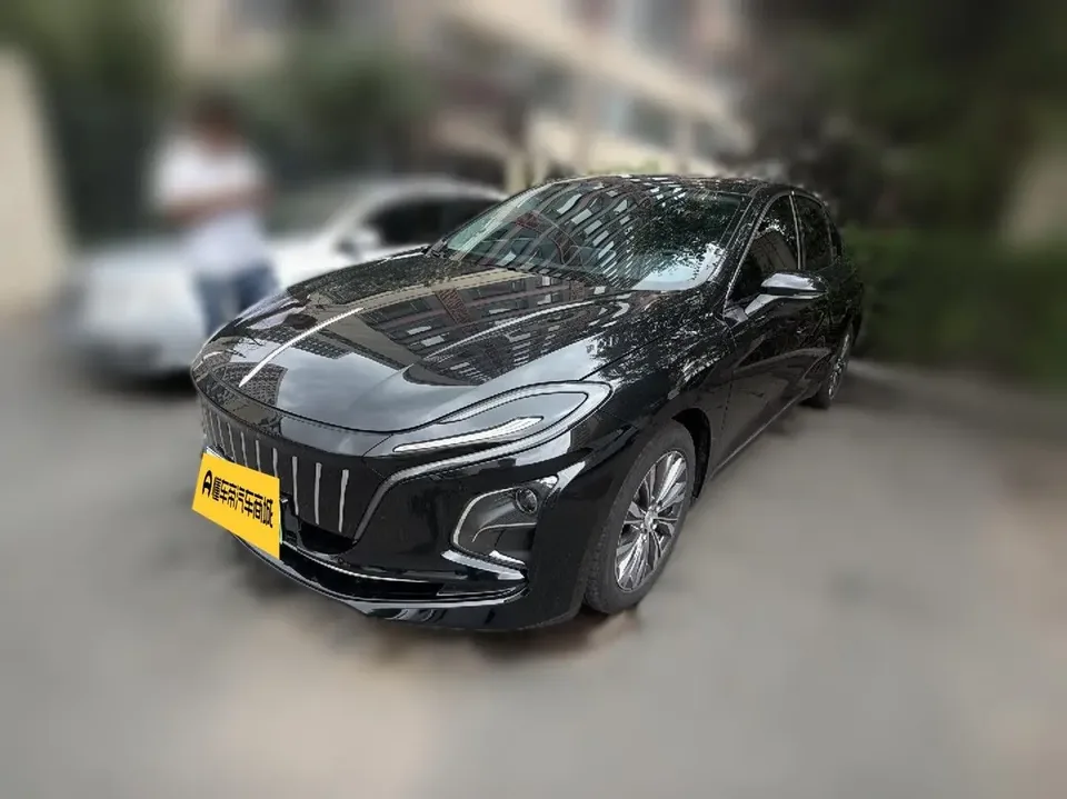 Hongqi E-QM5 Hongqi E-QM5 2022 Charging 431km LeXiang Edition 5-seater 2023 — photo 1, buy with delivery to Moscow