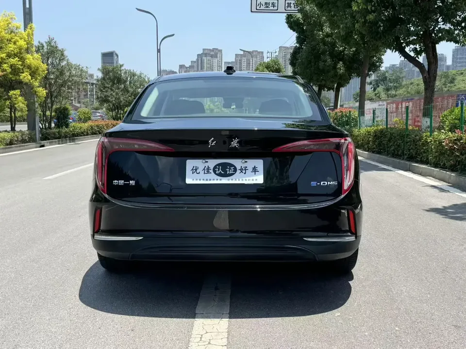 Hongqi E-QM5 Hongqi E-QM5 2022 Charging 431km LeXiang Edition 5-seater 2023 — thumbnail 2