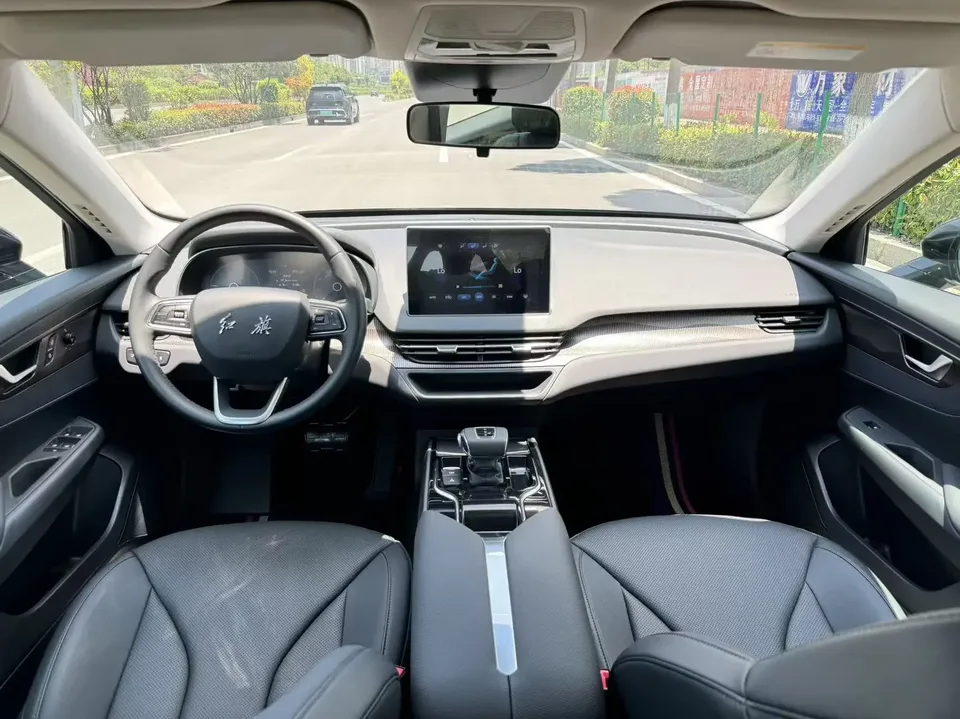Hongqi E-QM5 Hongqi E-QM5 2022 Charging 431km LeXiang Edition 5-seater 2023 — thumbnail 5