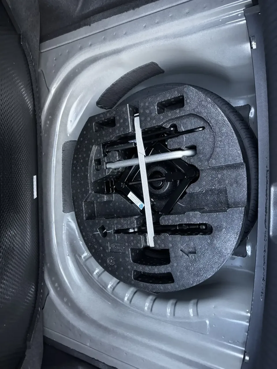 Volkswagen Lavida Lavida 2023 300TSI DSG Full Elegance Edition 2024 — thumbnail 3