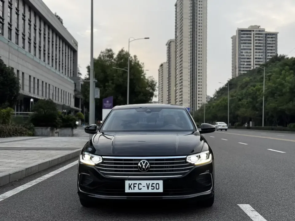 Volkswagen Lavida Lavida 2023 300TSI DSG Full Elegance Edition 2024 — photo 1, buy with delivery to Moscow