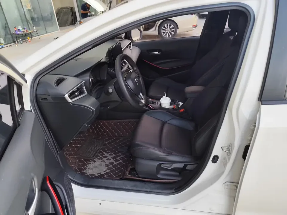 Toyota Levin Lei Ling 2022 185T CVT Sports Edition 2022 — thumbnail 3
