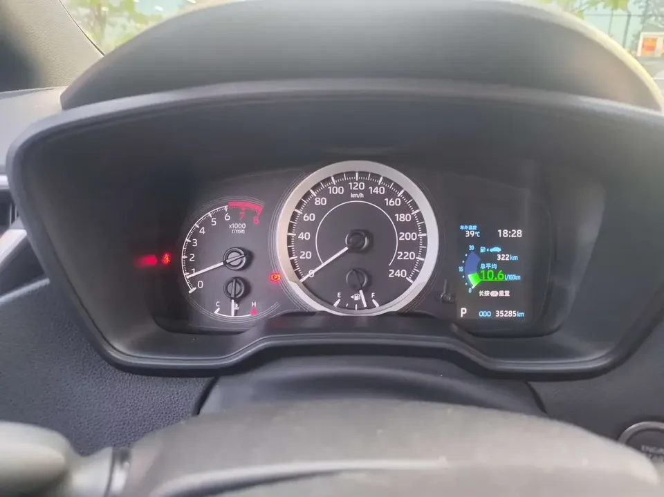 Toyota Levin Lei Ling 2022 185T CVT Sports Edition 2022 — thumbnail 5