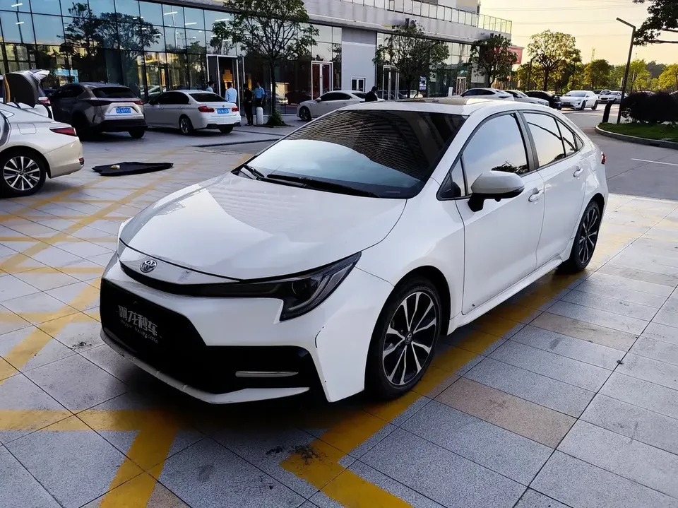 Toyota Levin Lei Ling 2022 185T CVT Sports Edition 2022 — photo 1, buy with delivery to Moscow