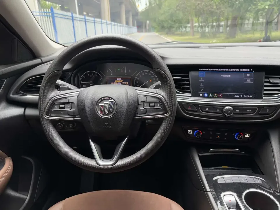 Buick Majesty Majesty 2022 552T Smart 2022 — thumbnail 3
