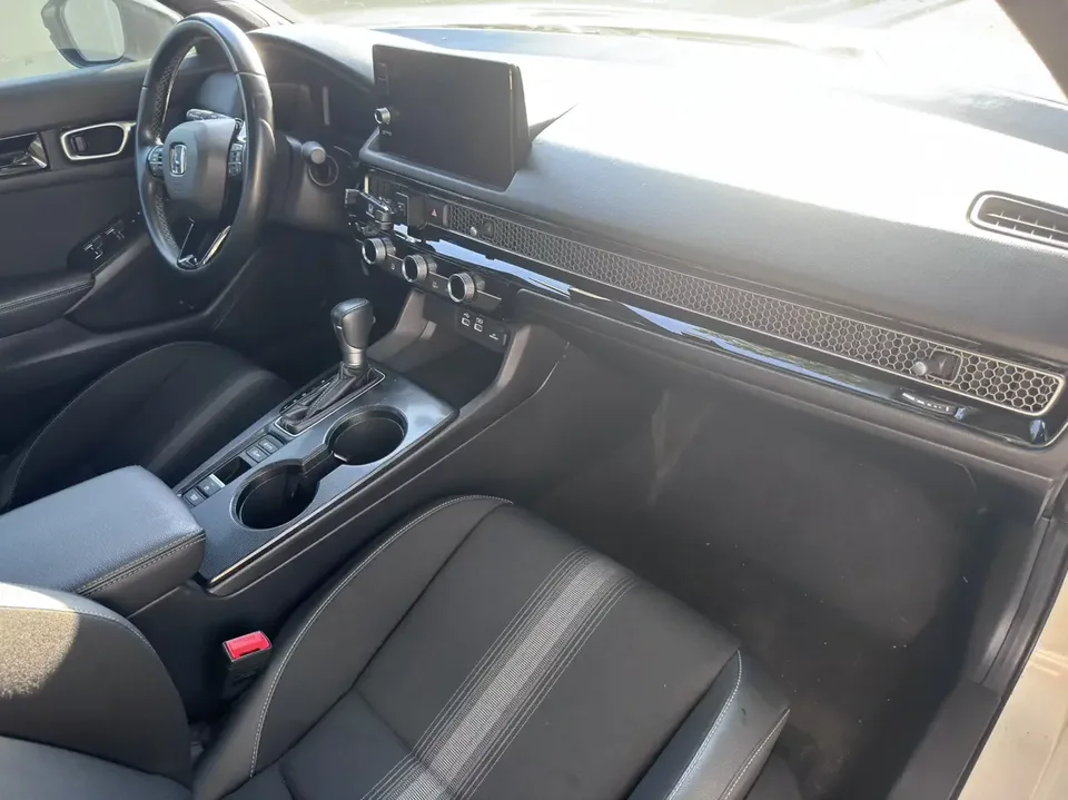 Honda CIVIC Civic 2022 240TURBO CVT Fuel Edition 2022 — thumbnail 3