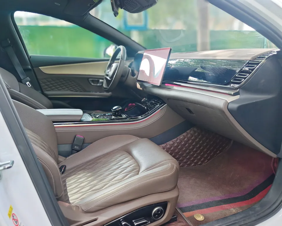 BYD Han DM Chinese DM 2022 DM-i 121KM Premium 2022 — thumbnail 3