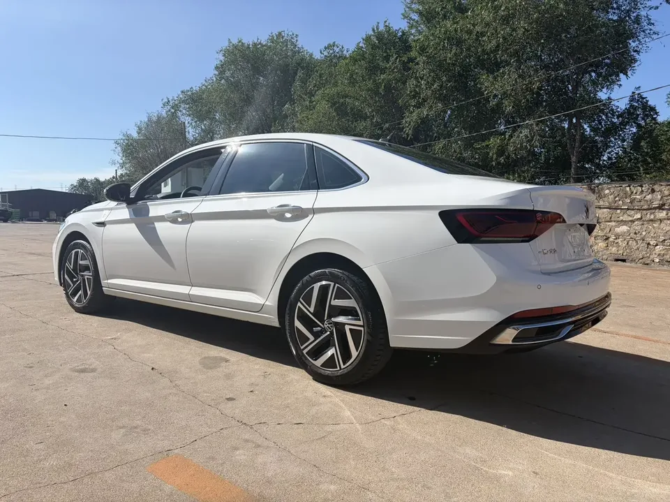 Volkswagen Sagitar Sagitar 2023 280TSI DSG Beyond Edition Plus 2022 — thumbnail 4