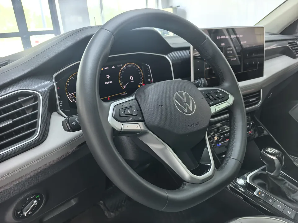 Volkswagen Tayron Tanyue 2023 280TSI 2WD Luxury Plus Advanced Edition 2022 — миниатюра 4