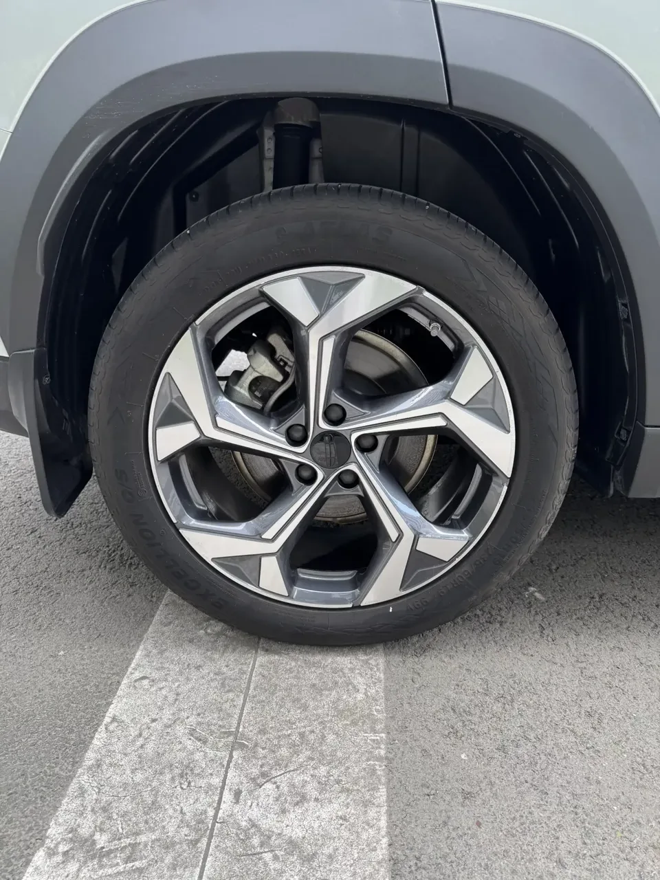 Geely Atlas L Boyue L 2024 1.5TD DCT Premium Edition 2024 — thumbnail 3