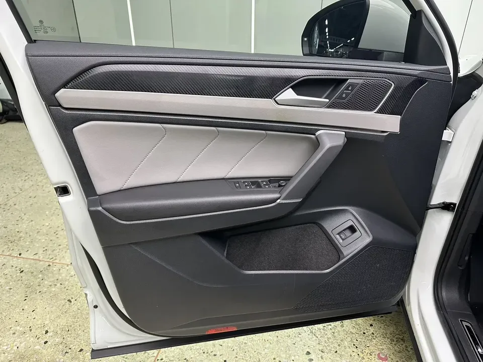 Volkswagen Tayron Tanyue 2023 280TSI 2WD Luxury Plus Advanced Edition 2023 — thumbnail 3