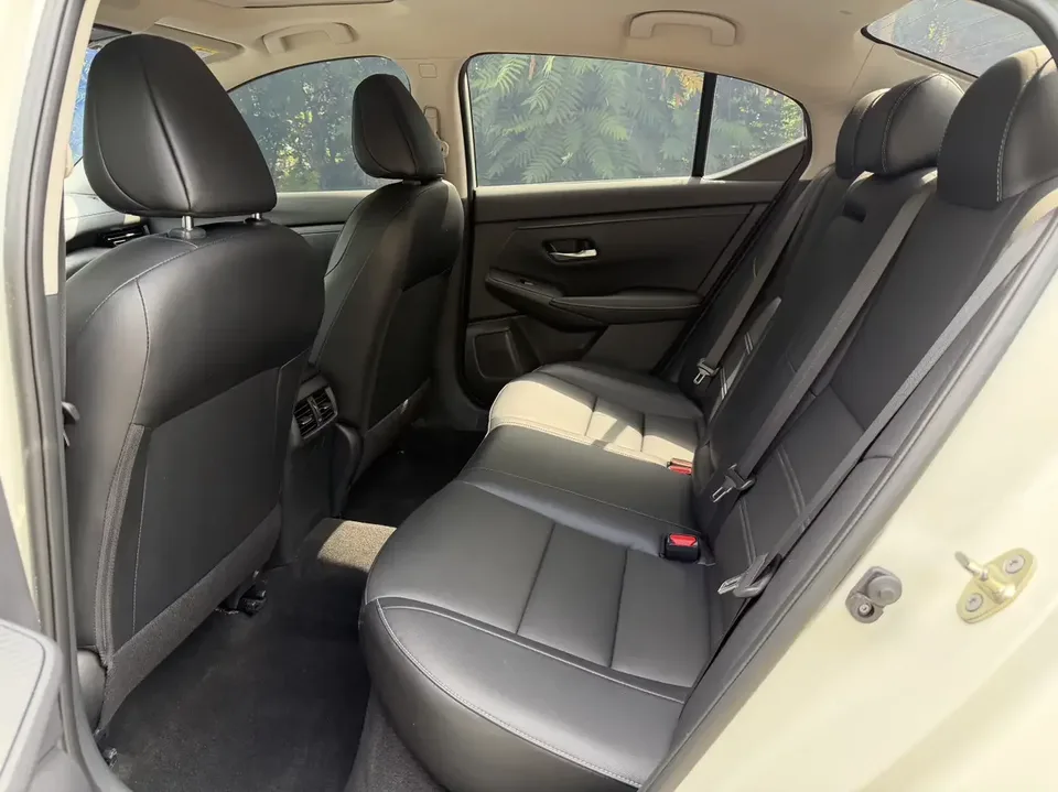 Nissan Sylphy Sylphy 2023 1.6L CVT Enjoy Edition 2023 — thumbnail 4