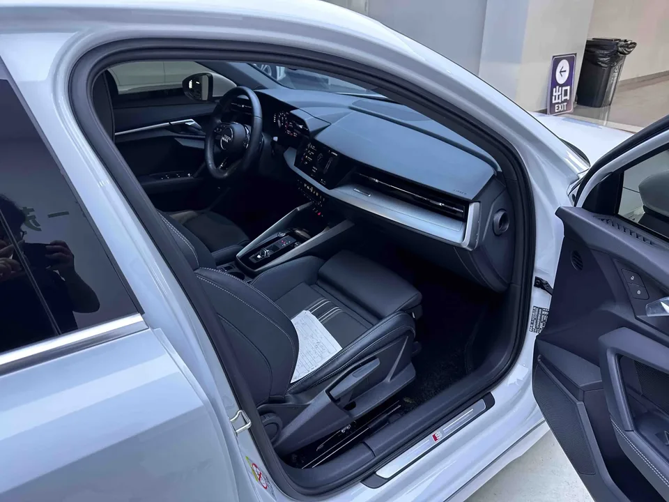Audi A3 Audi A3 2023 A3L Limousine 35 TFSI facelift: stylish and sporty 2023 — thumbnail 3