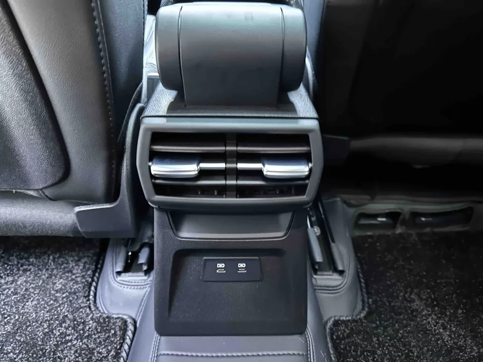 Audi A3 Audi A3 2023 A3L Limousine 35 TFSI facelift: stylish and sporty 2023 — thumbnail 4
