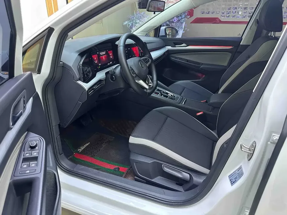 Volkswagen Golf golf 2021 280TSI DSG R-Line 2022 — thumbnail 3
