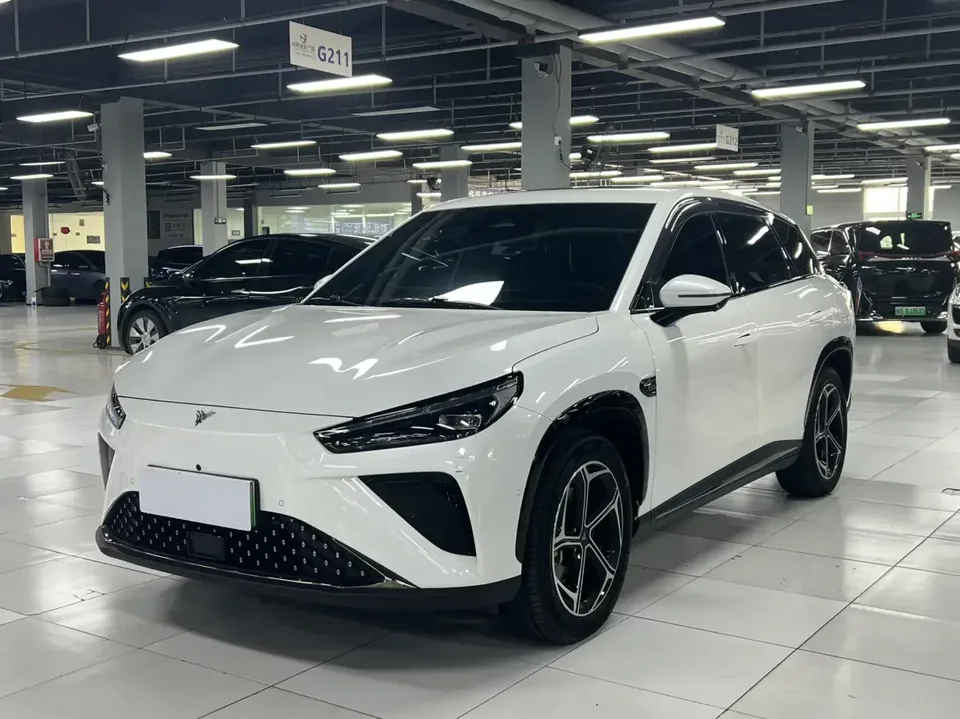 Hozon Neta L Nezha L 2024 Extended Range 310 Flash Charge Red Edition 2024 — photo 1, buy with delivery to Moscow