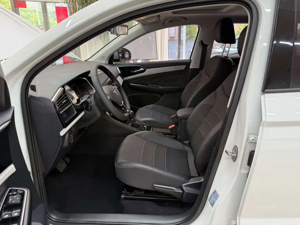 Jetta VS5 Jetta VS5 2023 280TSI Automatic Enjoy Edition 2023 — миниатюра 5