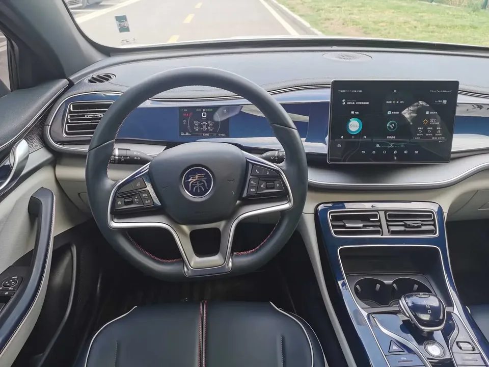 BYD Qin PLUS EV Qin PLUS EV 2021 400KM Luxury 2023 — thumbnail 3