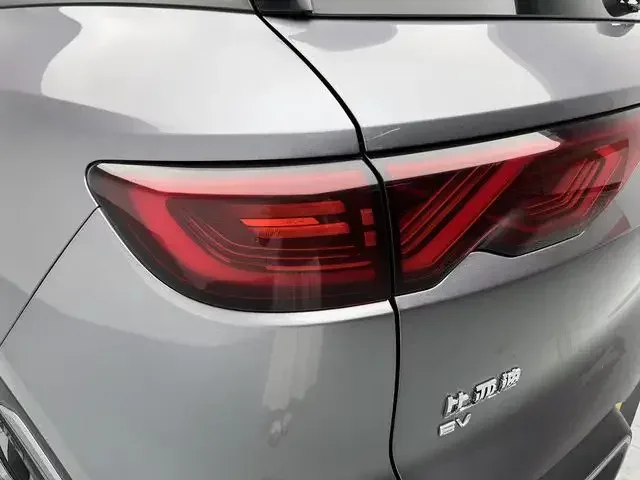 BYD Yuan Up Yuan UP 2024 401KM Surpassing Type 2024 — thumbnail 4