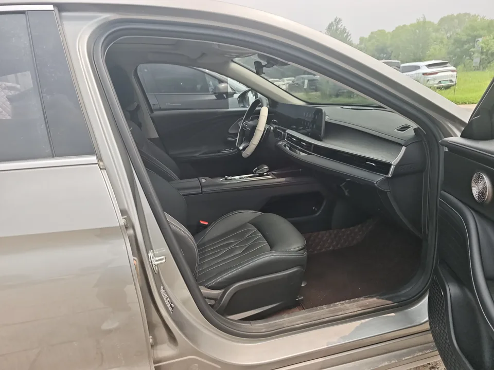 Chery Arrizo 8 Arrizo 8 2022 1.6TGDI DCT 2024 — thumbnail 4