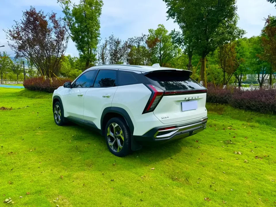 Geely Atlas L Boyue L 2023 1.5TD DCT Premium 2023 — thumbnail 2