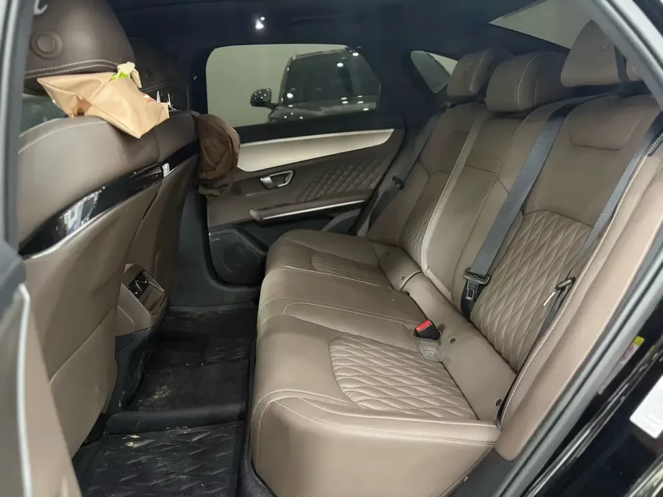 BYD Han DM Chinese DM 2022 DM-i 121KM Premium 2023 — thumbnail 4