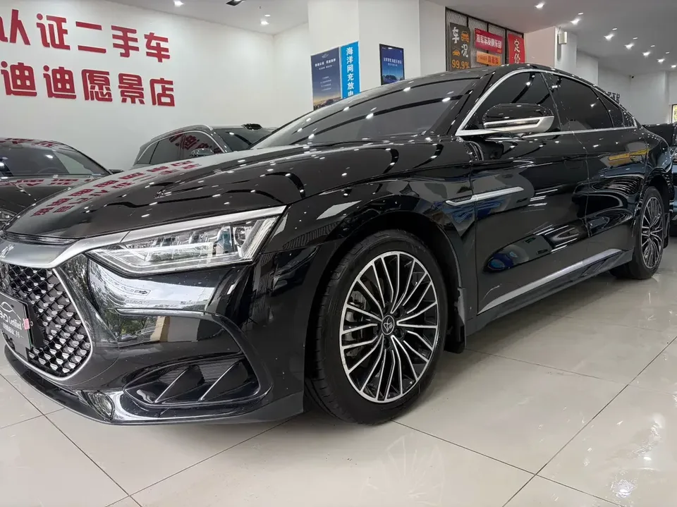 BYD Han DM Chinese DM 2022 DM-i 121KM Premium 2023 — photo 1, buy with delivery to Moscow